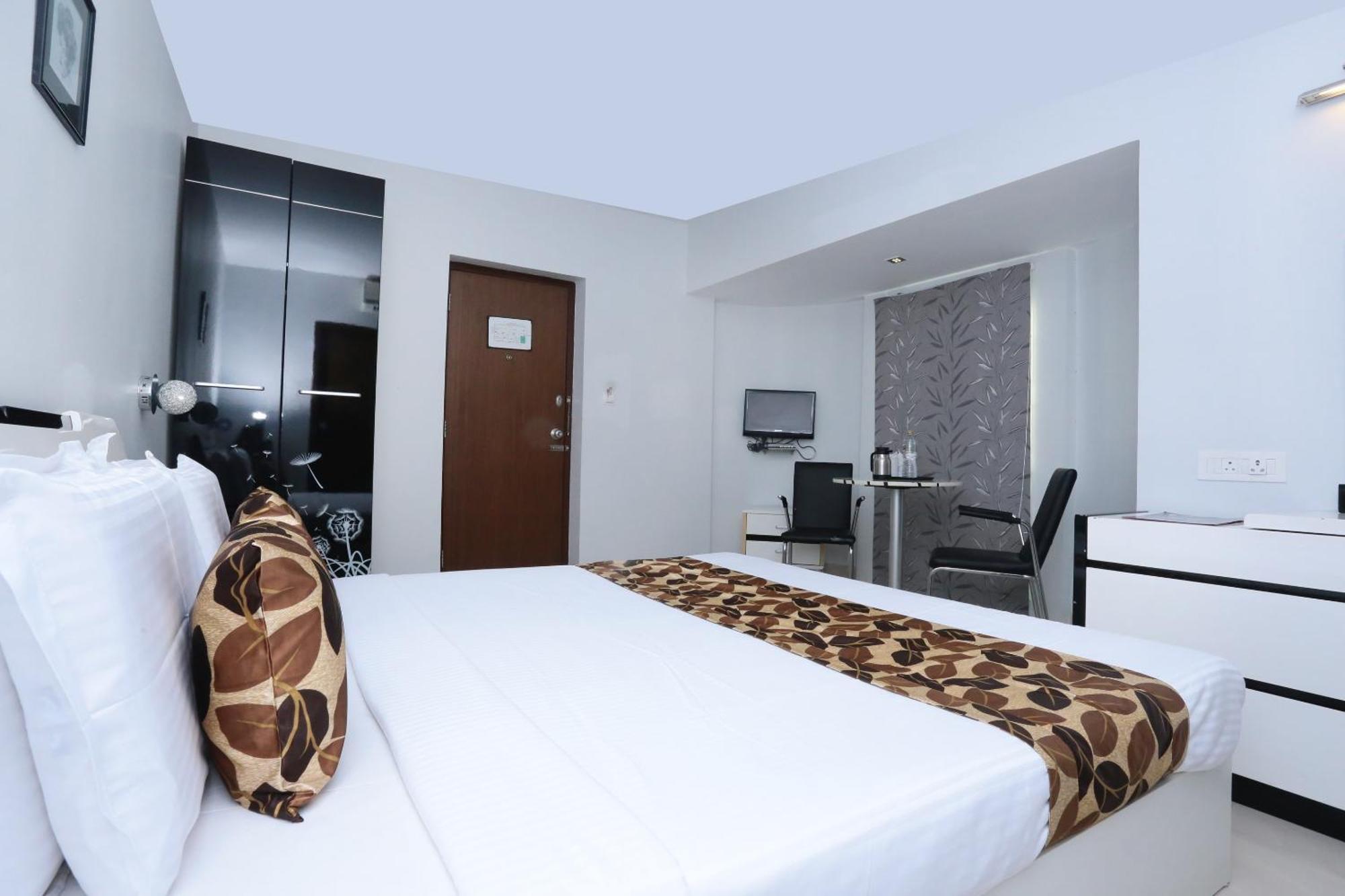 Super Townhouse Malabar Illam Otel Kochi Dış mekan fotoğraf